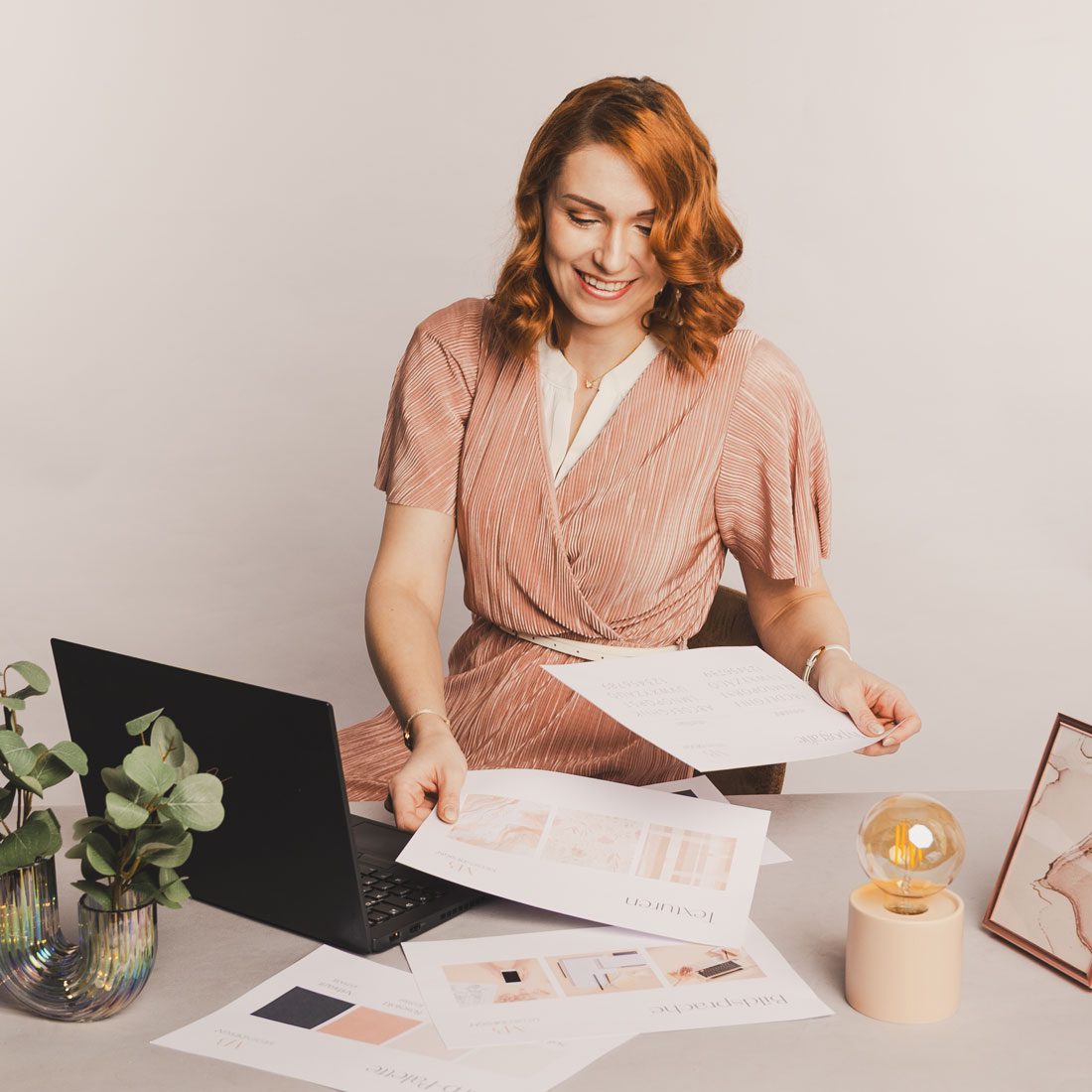 Martina Burski zeigt ihr Portfolio von Brand Design Projekten